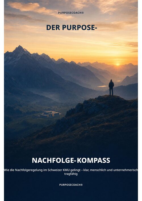 Portada del e-book «Der Purpose-Nachfolge-Kompass»: una persona en una cresta al amanecer sobre un valle suizo, símbolo de la sucesión empresarial en la pyme.